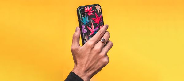 Why are 5G conspiracy theories all over the Internet right now?