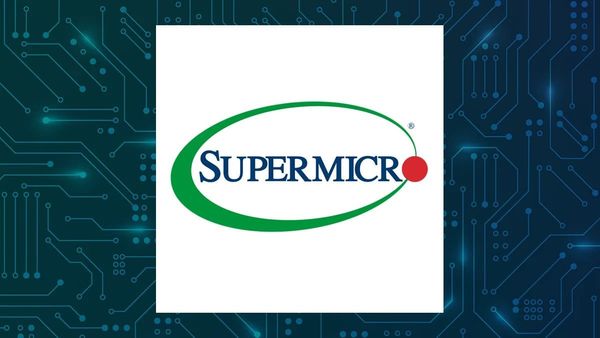 The $SMCI Paradox: Scaling the AI Wall at 6% Margins