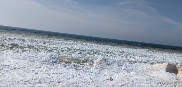 Lake Michigan being a giant slushy