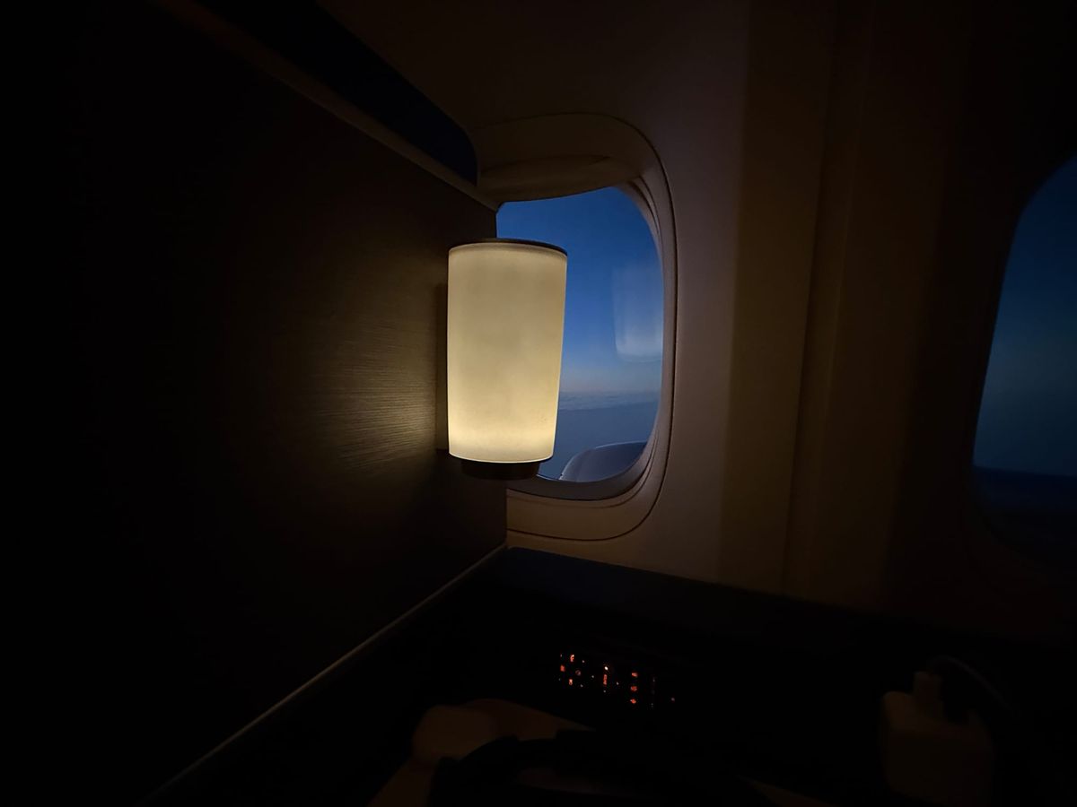 United Boeing 777-300ER Polaris business class review: I'm spoiled forever