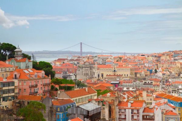 How to Choose the Right Neighborhood in Portugal (Guide for American Property Buyers, 2026)