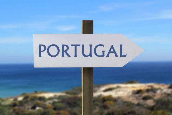 Ready to Leave the Chaos Behind? Here’s Your 2026 Guide to Moving to Portugal from the U.S.