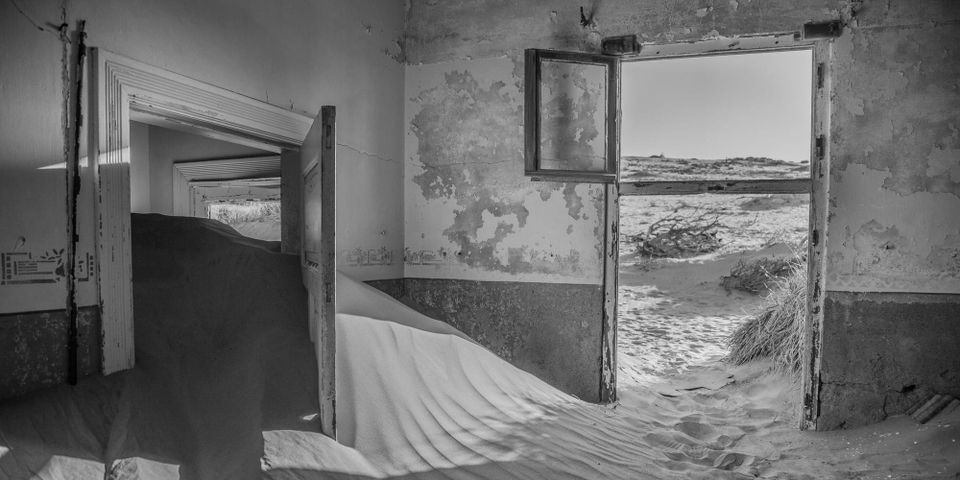 Et il ne reste que le désert.