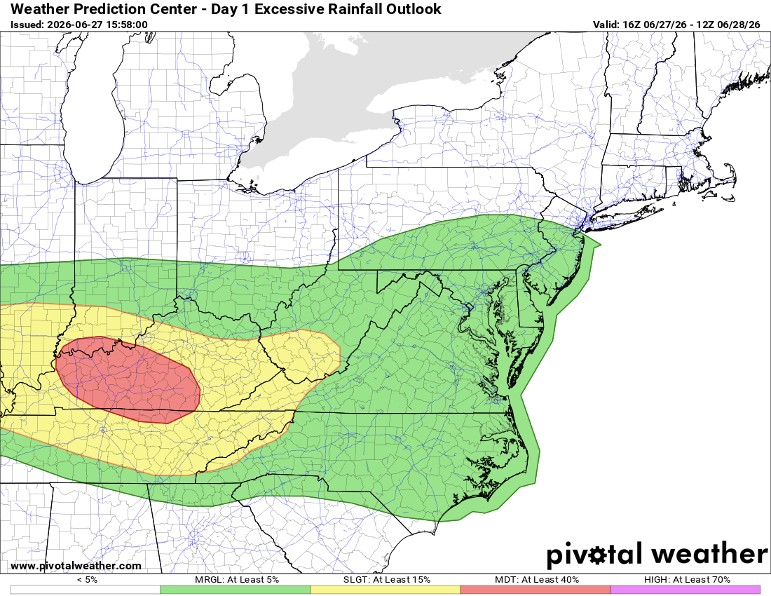 Green shading over the region indicating the slightest chance for a flooding downpour within a 25 mile radius