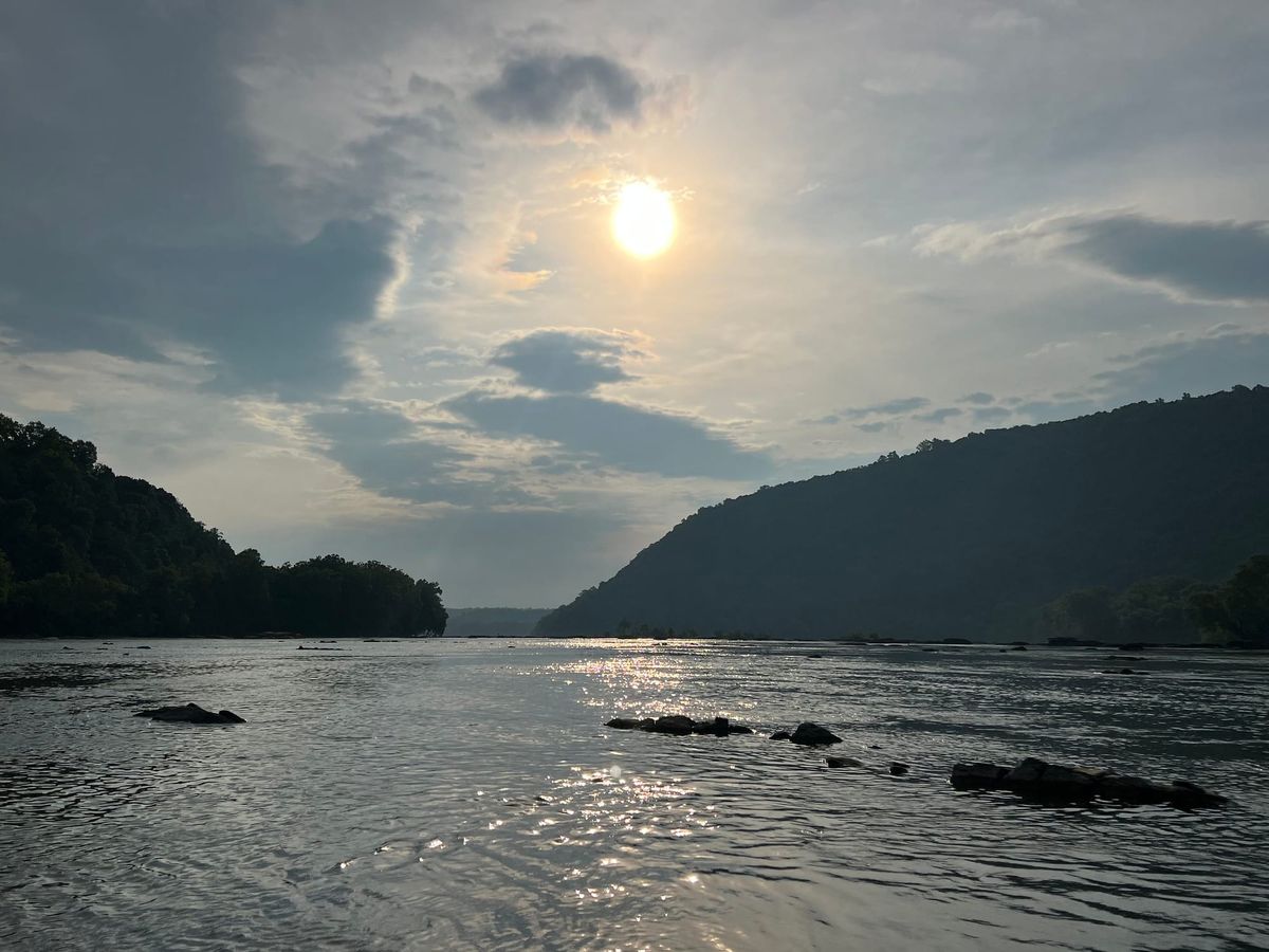 DC-area forecast: Chance of showers today then a good-looking Saturday