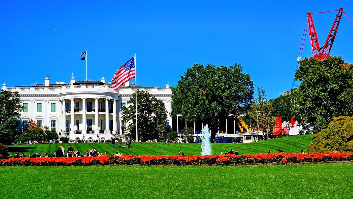 DC-area forecast: A sunny, splendid week as a storm meanders offshore