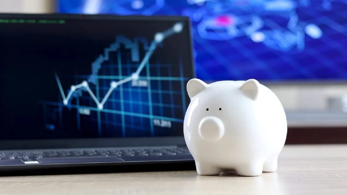 While the feature list is impressive, many investors ask: Is Moomoo a safe and legitimate platform for my investments?