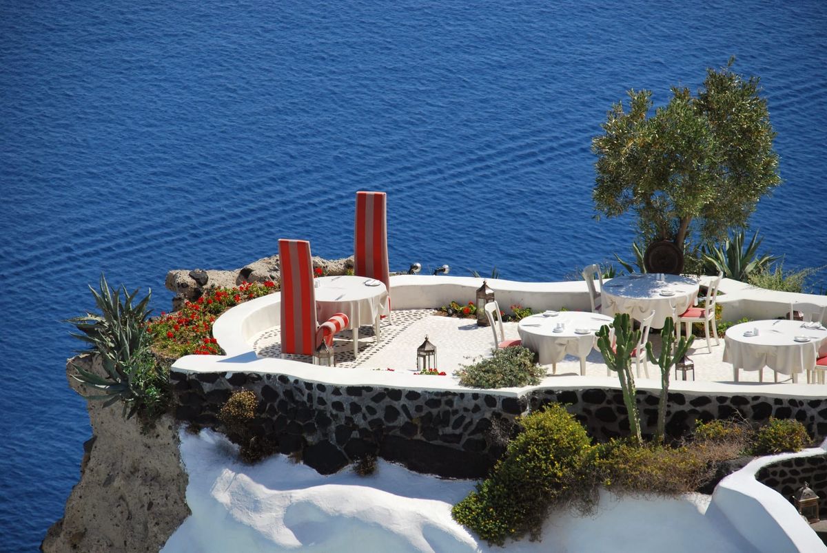 The World's Most Extraordinary Dining Destinations: A Food Traveler's Guide