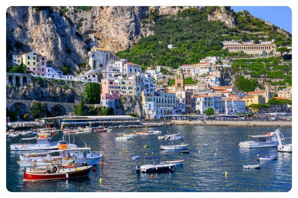 Amalfi Coast by Design: Legendary Stays and Their Architectural Heritage