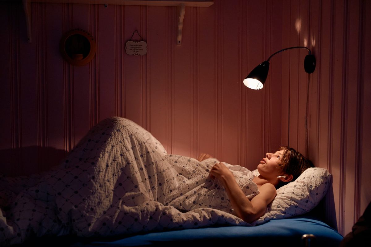 Inverted Lighting: The Circadian Habit to Reset Your Energy and Mood