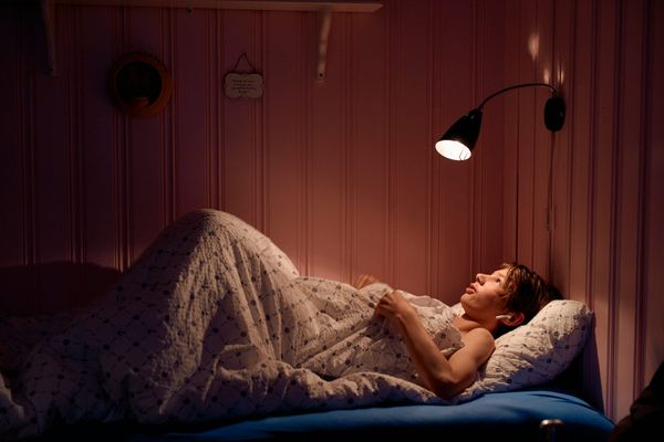 Inverted Lighting: The Circadian Habit to Reset Your Energy and Mood
