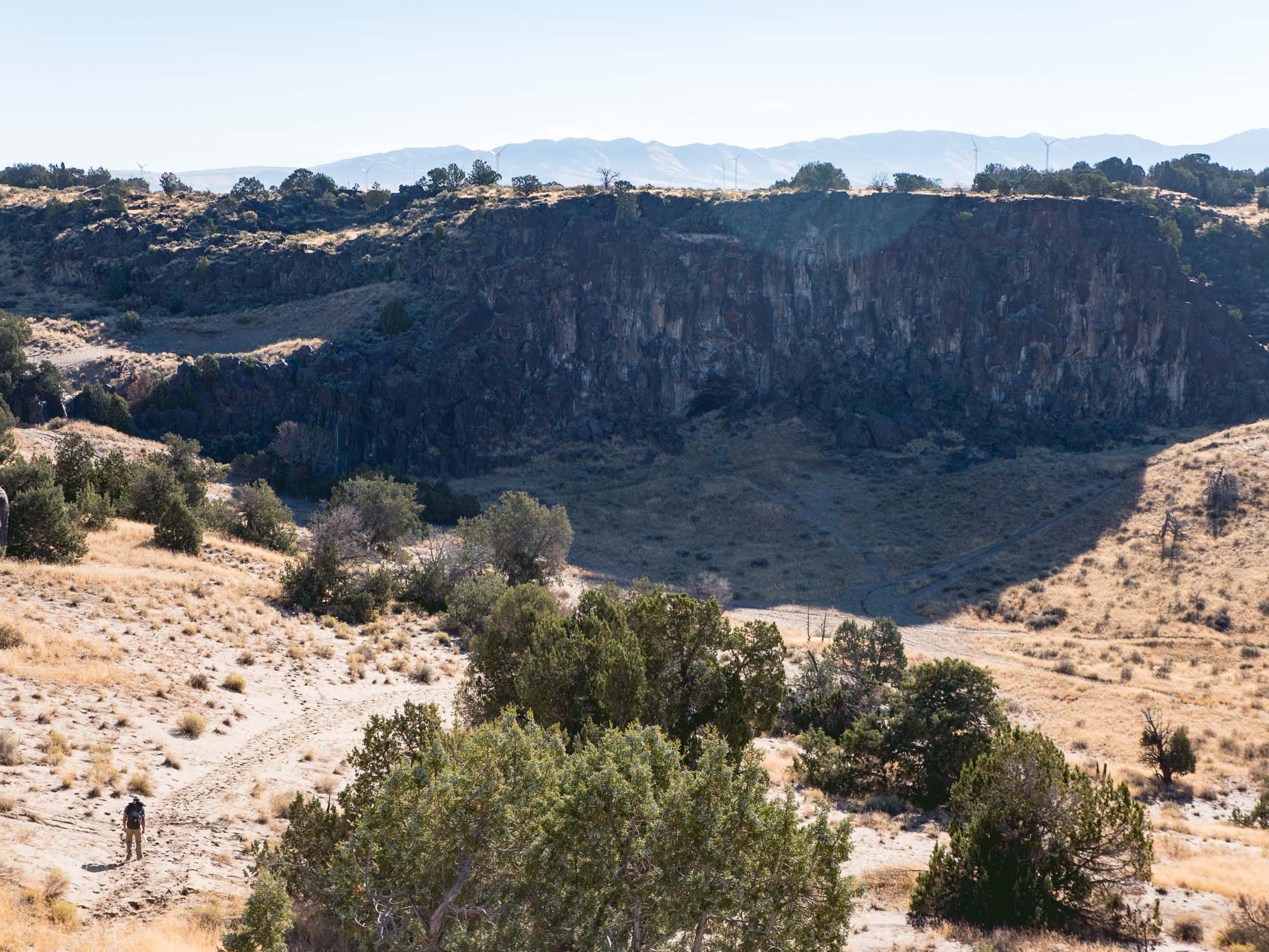 walking to eagle wall