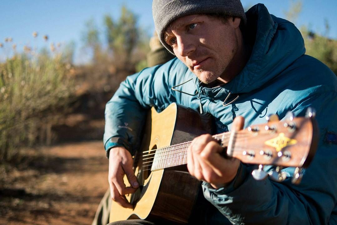 A warm sun and morning music? I can get behind this