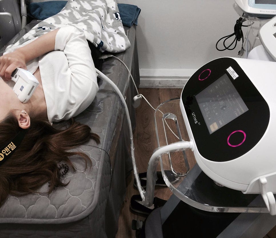 HIFU (Neothera), RevLite Toning & MaxG Laser: A Doctor's Self-Treatment Log