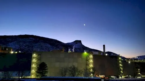 Waning Moon, Non-Stop Music, and a New Hotel