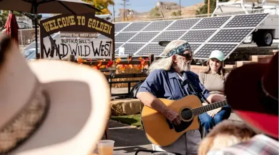 10AM-3PM Country Market  @ Golden Hayride Outpost