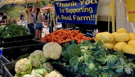 8AM-1PM Golden Farmers Market @ Corner of 10th and Illinois Streets