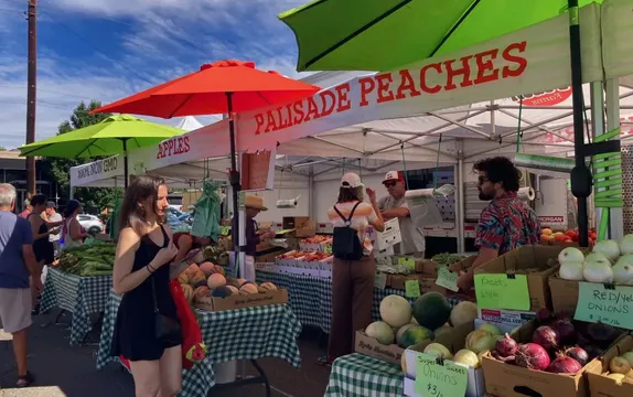 8AM-1PM Golden Farmers Market @ Corner of 10th and Illinois Streets