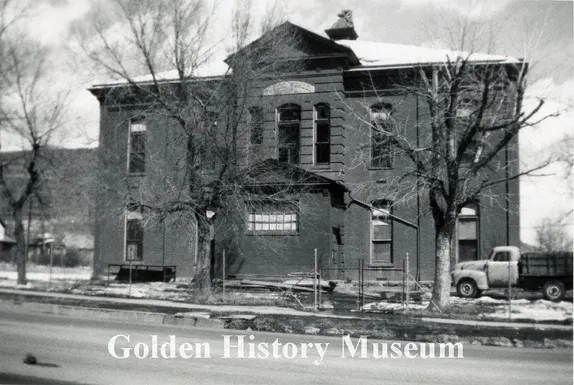 The Roving Museum
