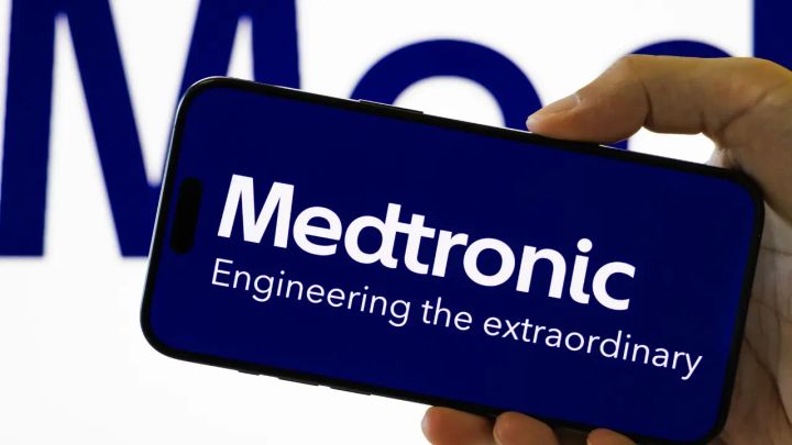 Medtronic Deep Dive - The Awakening of a Sleeping Giant: Medtronic’s Strategic Pivot to Innovation-Driven Growth