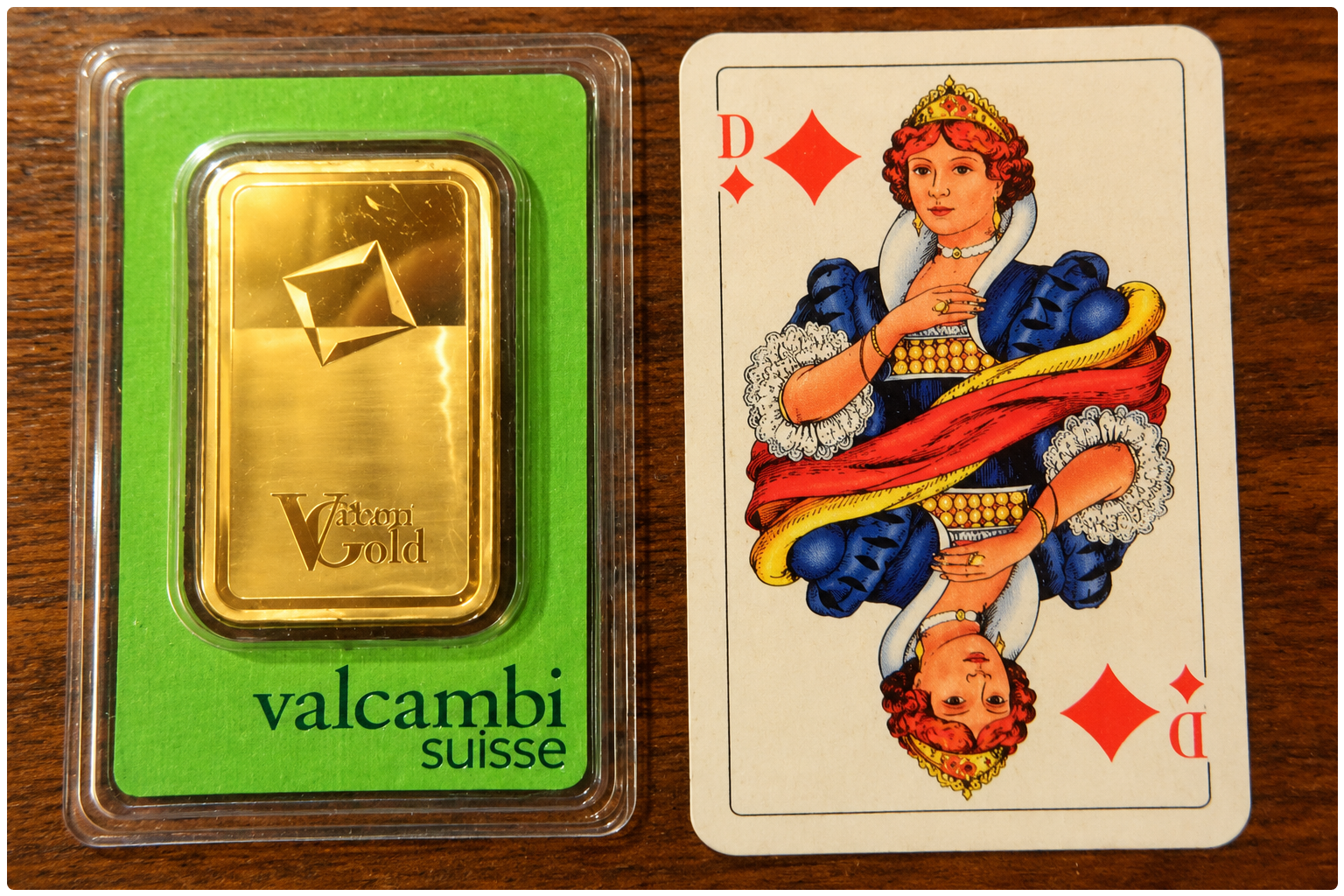 Gold Rebounds Over 1% as Dollar Retreats From 18-Month High