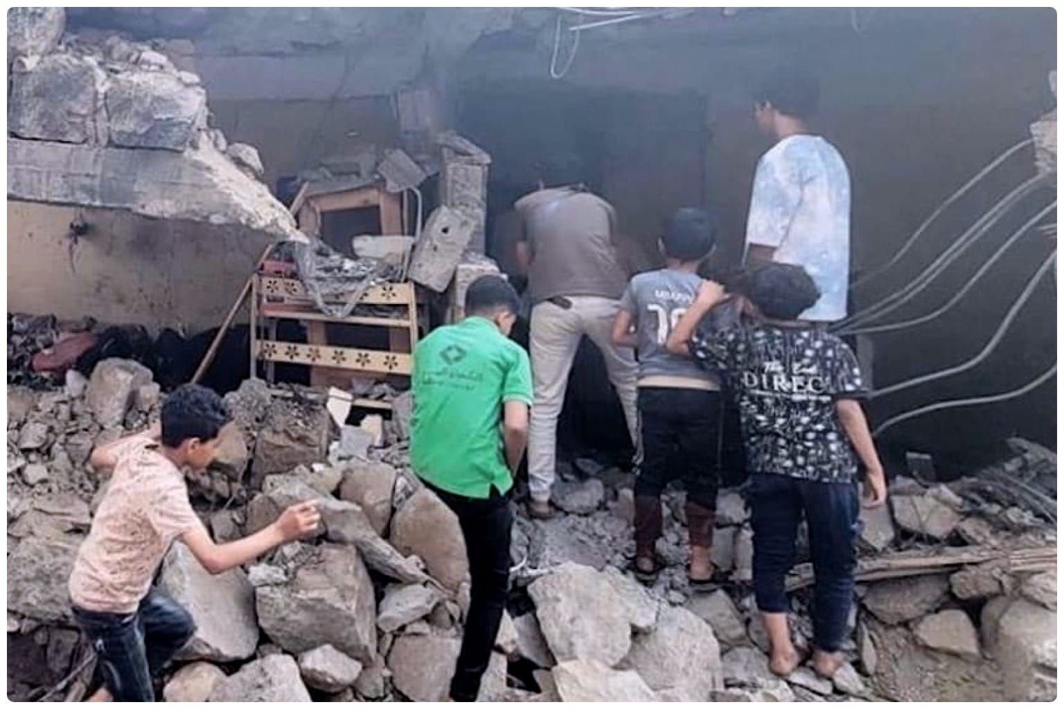 Saudi-Led Airstrikes Kill at Least 15 in Yemen, Including Children