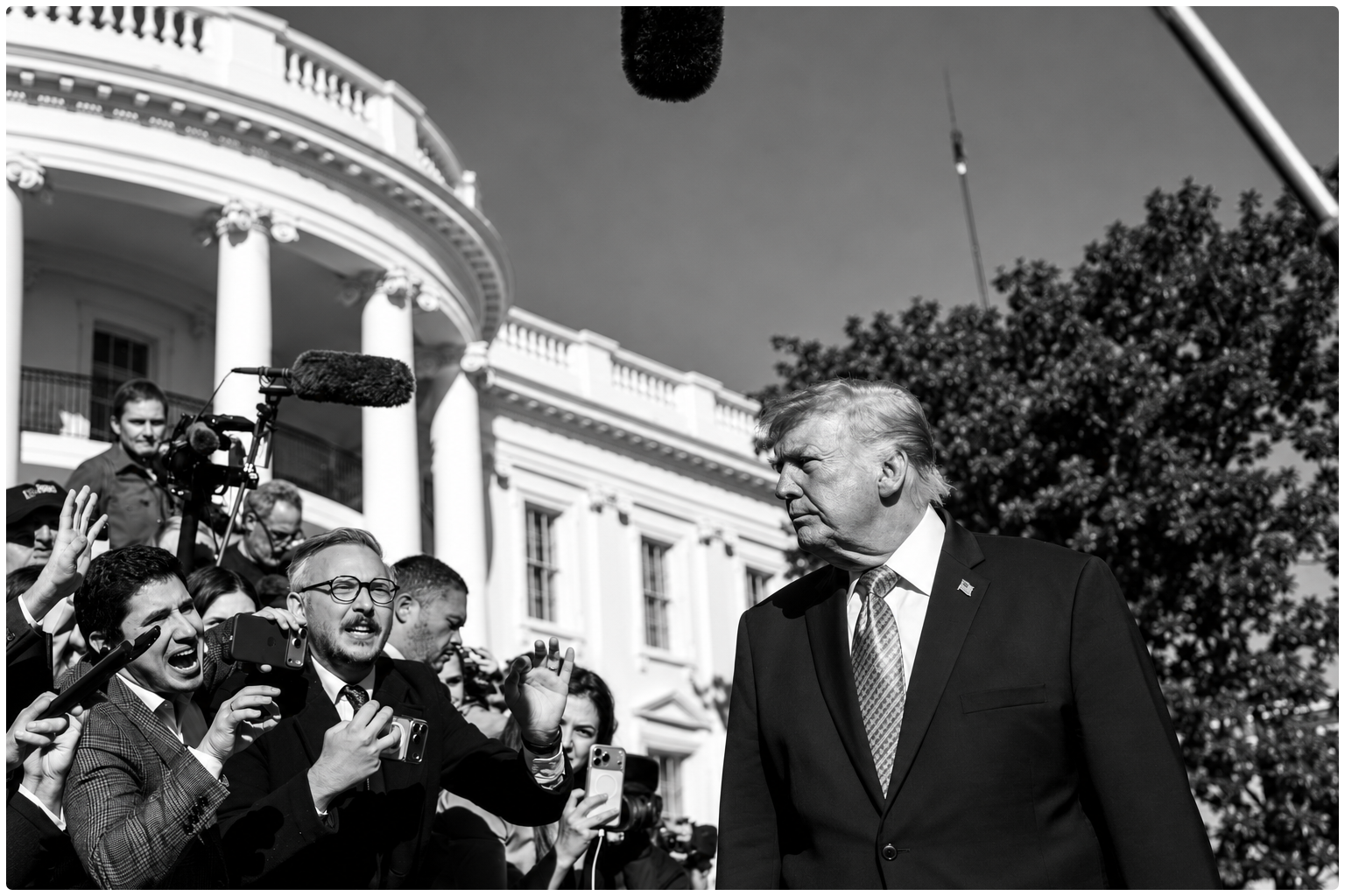 Trump Revokes Over 300,000 US Visas as Crackdown Accelerates