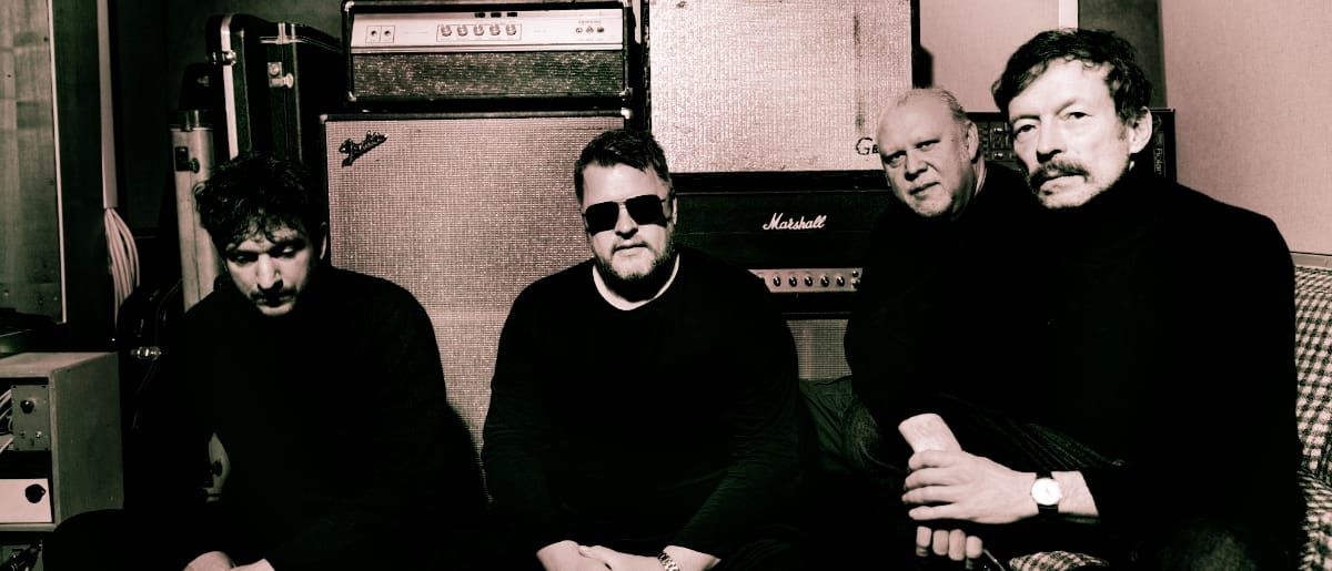 Web Web - Photo by Florian Seidel