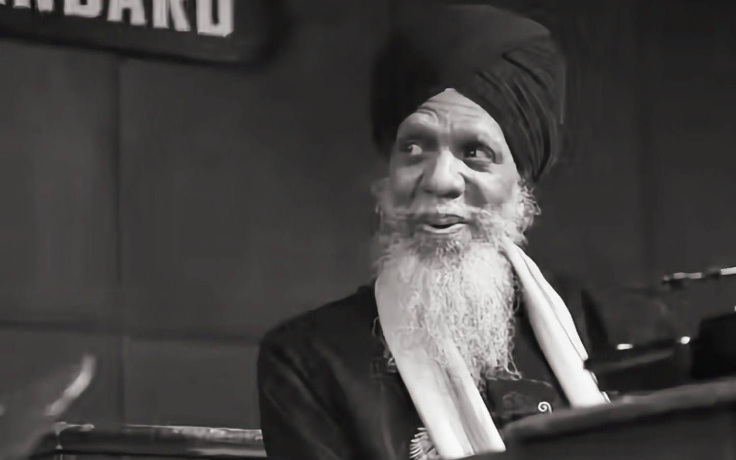 Dr. Lonnie Smith, New York, NY, January 11, 2012 (early set) feature image