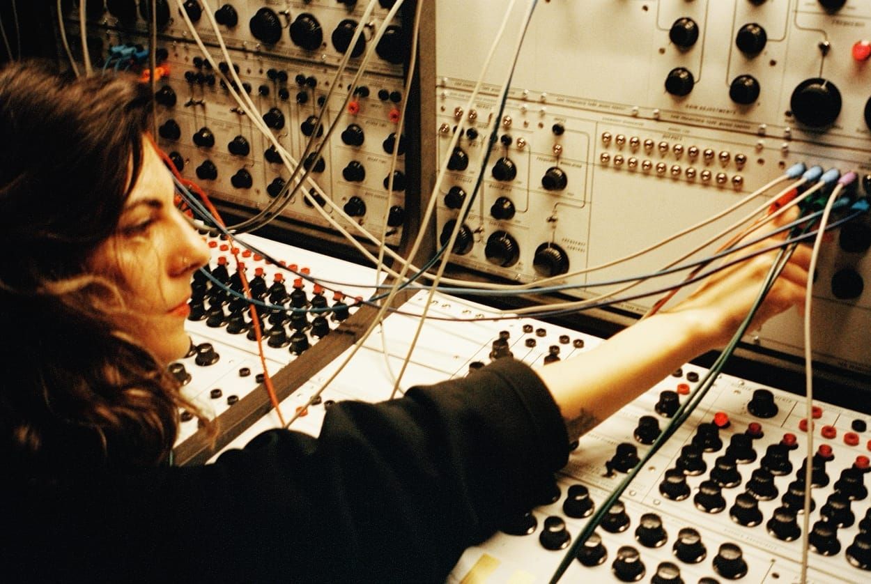 Başak Günak Makes Music Between Memory and Space feature image