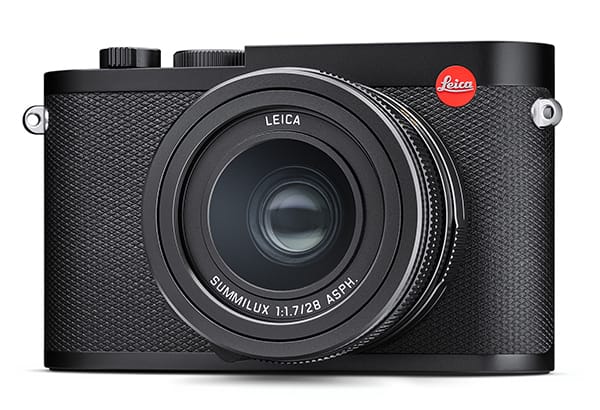 Leica Q2 front view