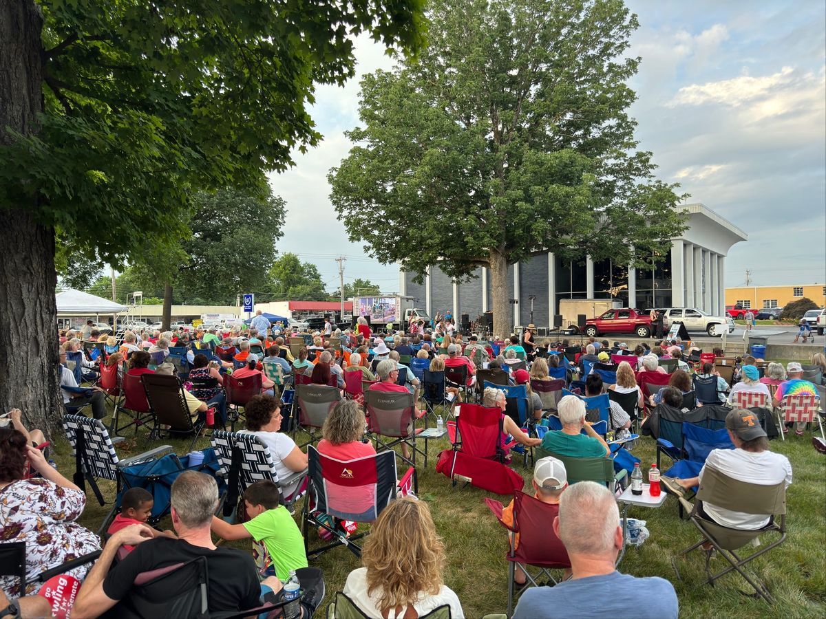 Live from McMinnville! It's Friday night!