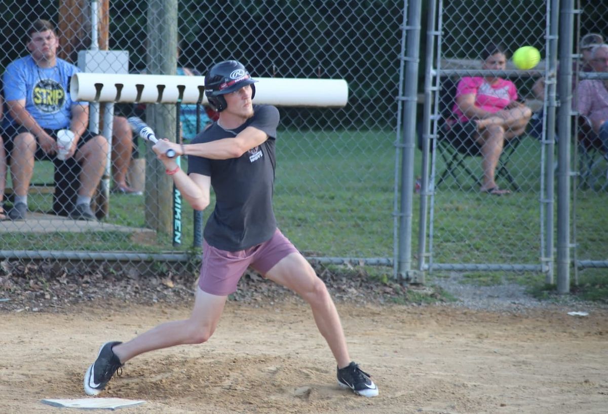 Prater Realty claims senior boys title