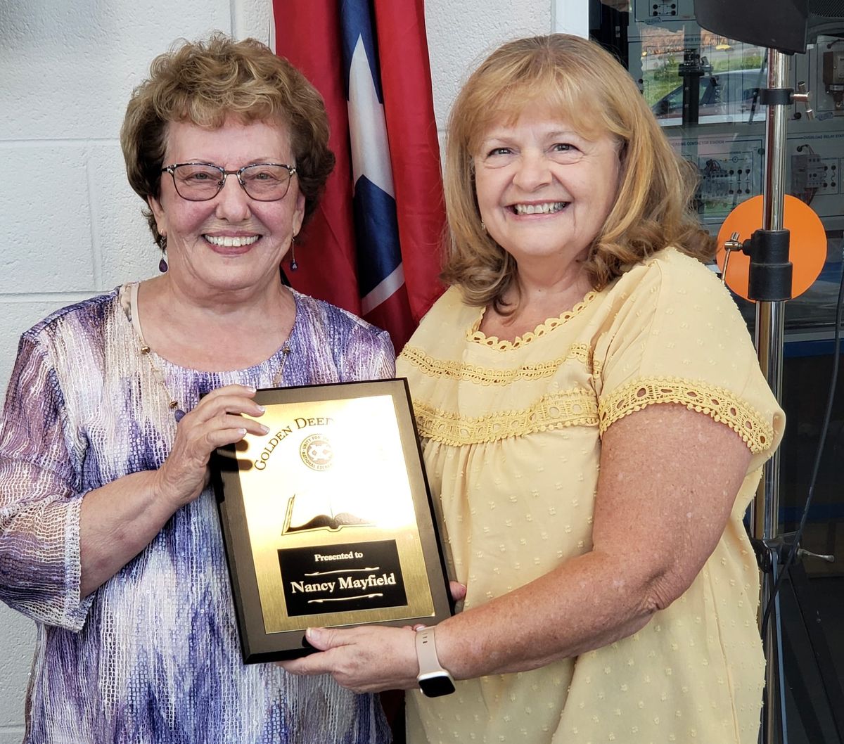 Mayfield wins Book of Golden Deeds