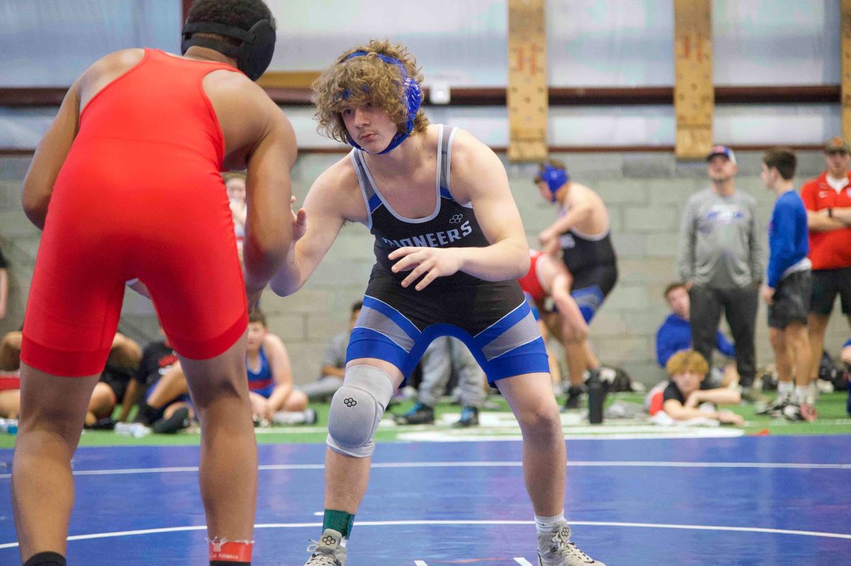 WCMS takes second in War at Warren Duals