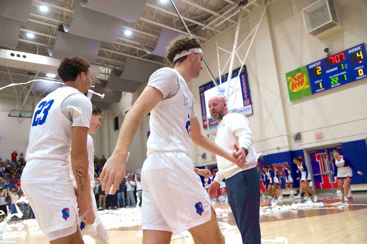 Fish reaches 1,000 points, Pioneers wipe out Tigers