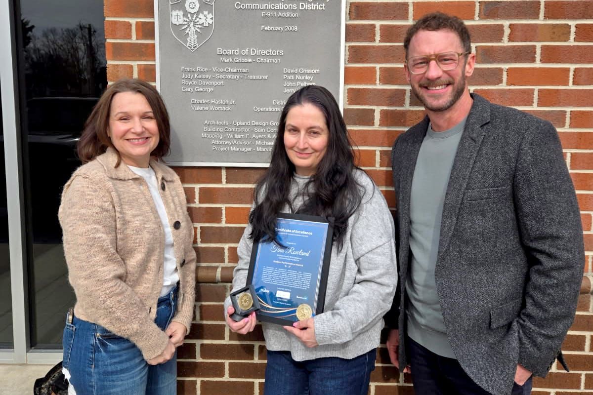 911 center veteran recognized