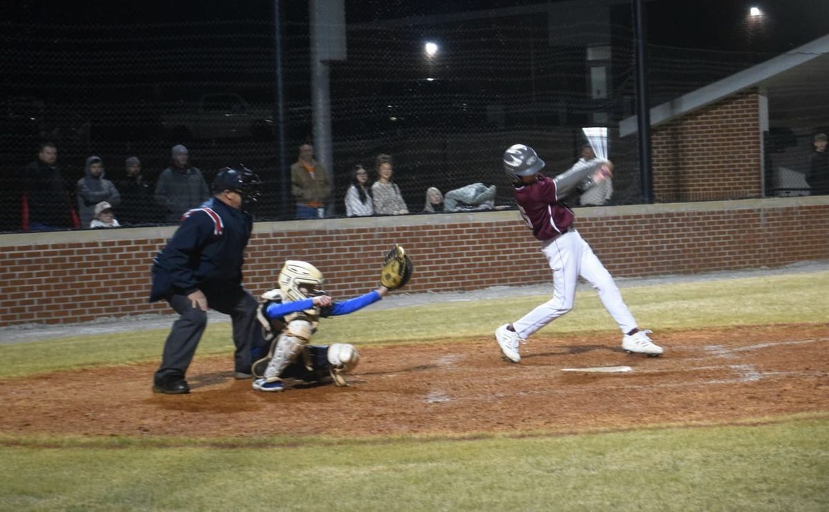 Warriors erupt for 37 runs in doubleheader sweep