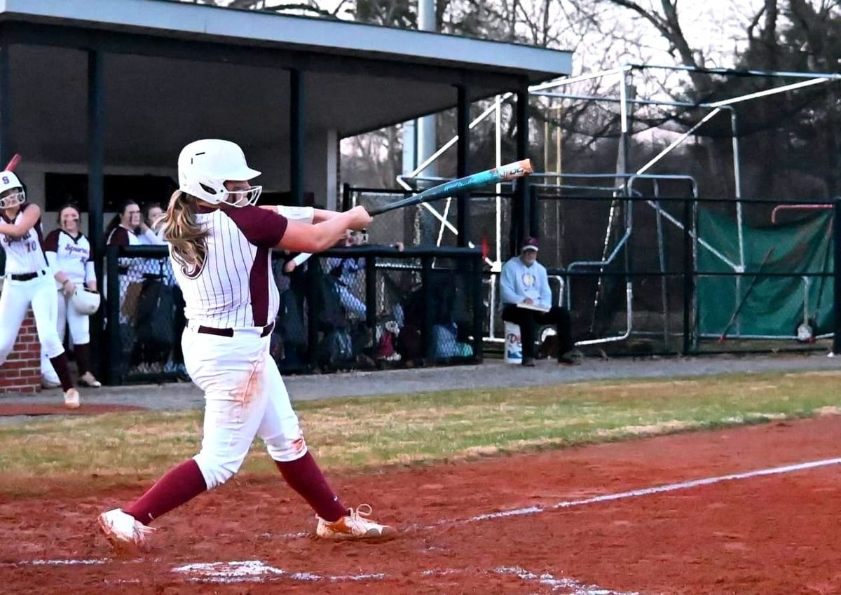 Bats erupt as Warriorettes roll Upperman