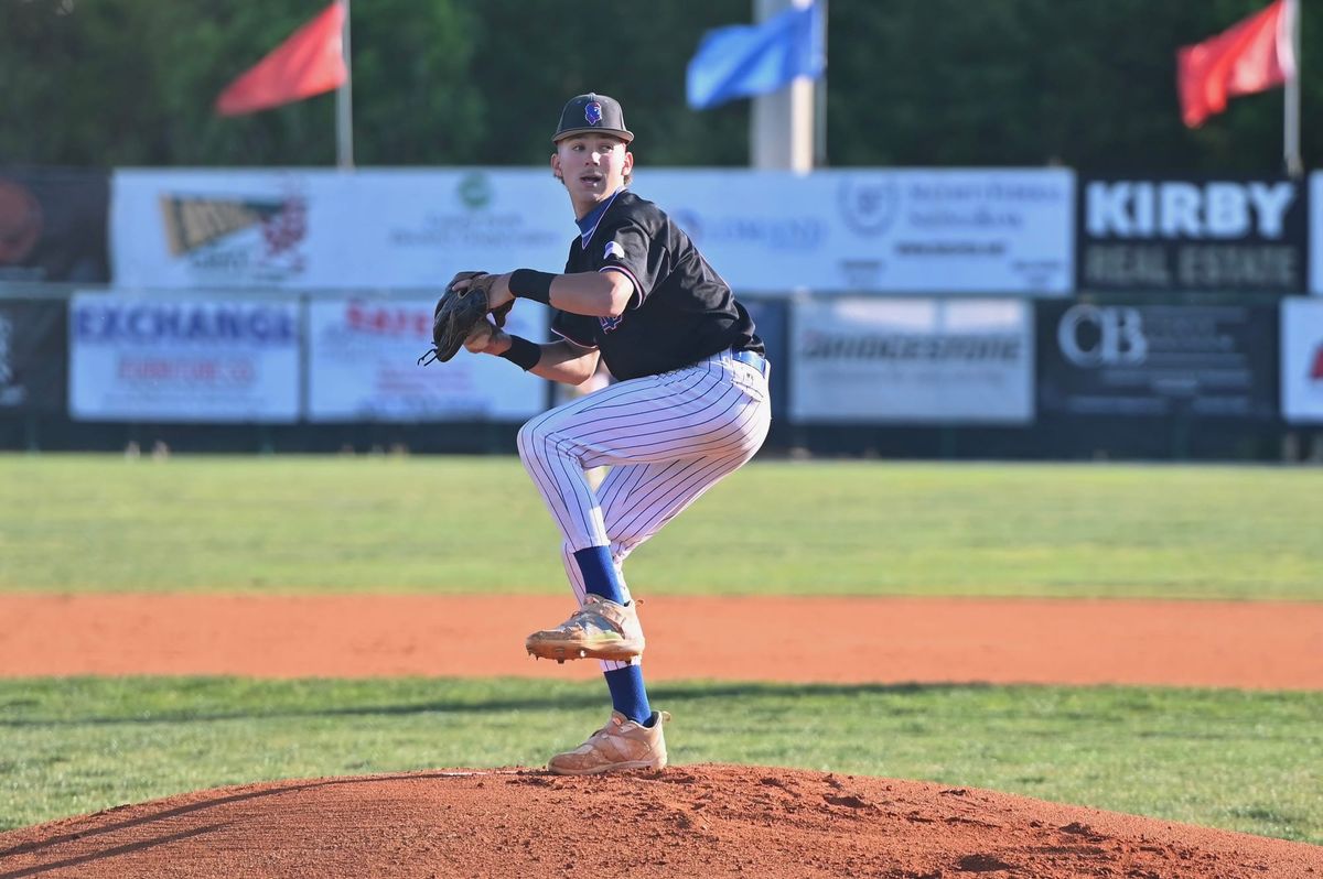 Pioneers bounce back with shutout