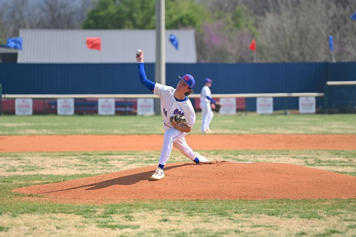 Warren completes Whitwell sweep