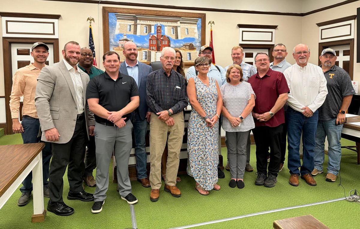 New term begins with oath of office in White County