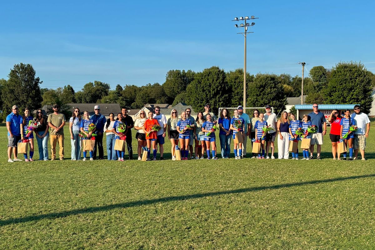 Lady Pioneers ground Jets on Eighth Grade Night