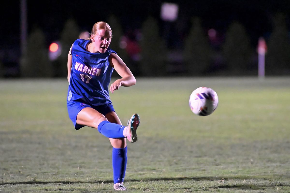 Lady Pioneers outlast Columbia in PK thriller