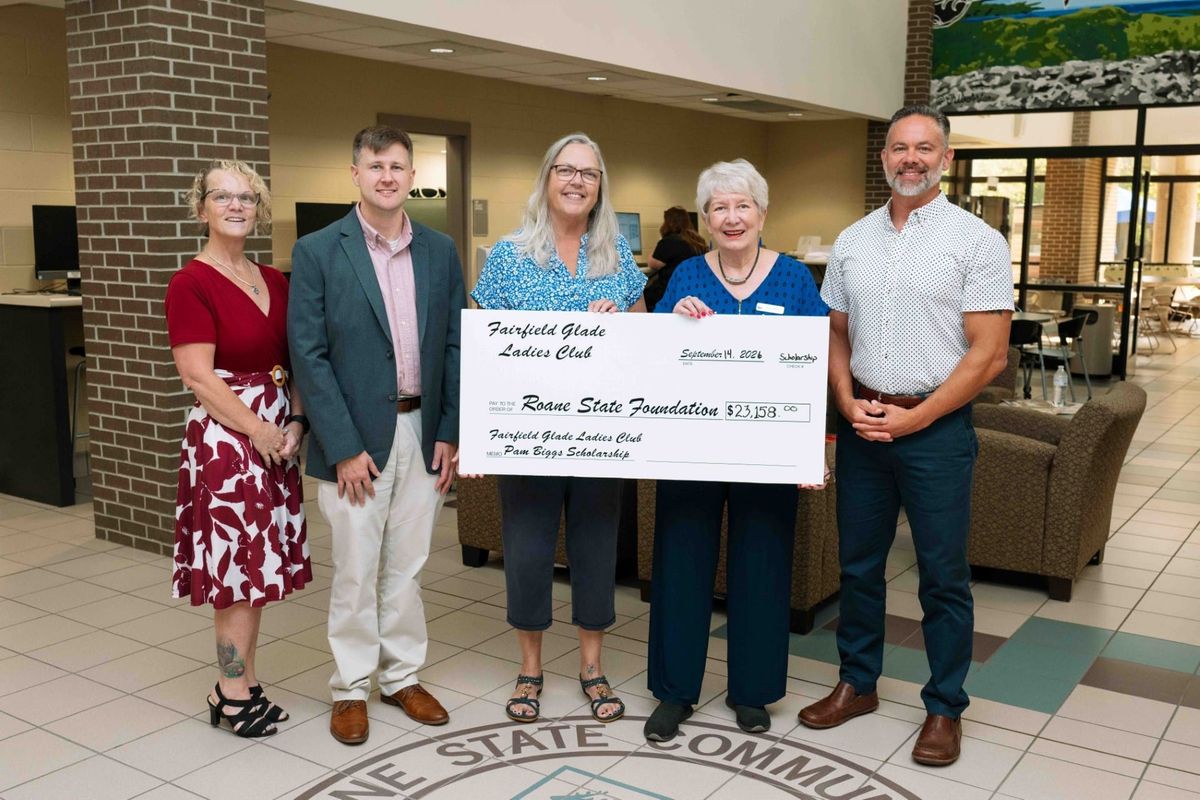 Fairfield Glade Ladies Club Makes Milestone Donation to Roane State