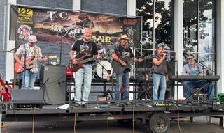 Main Street Live ends with a bang