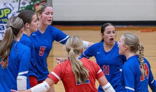 Lady Pioneers start with win