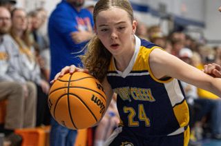 Lady Hawks, Lady Wildcats clinch regular-season titles