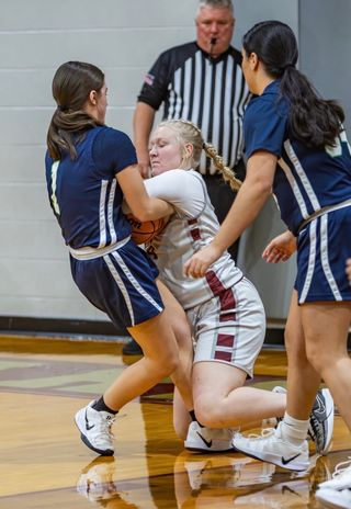 WCMS basketball teams survive up-and-down week of contests