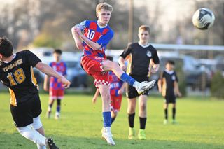 WCMS Pioneers swat Yellow Jackets, 8-0